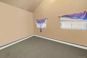 59 Tippin Dr, Huntington Station, NY 11746 - Photo 12