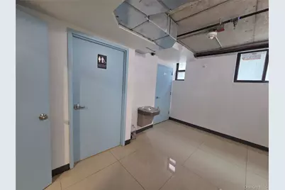 147-12 Roosevelt Ave, Flushing, NY 11354 - Photo 2