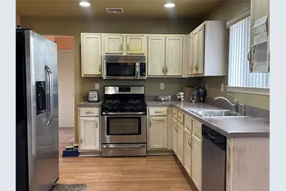 1 Daylilly Court, Middle Island, NY 11953 - Photo 10