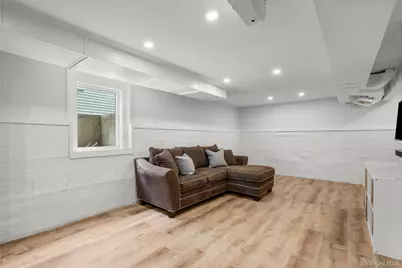 42 Iselin Terrace, Larchmont, NY 10538 - Photo 24