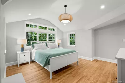 42 Iselin Terrace, Larchmont, NY 10538 - Photo 18