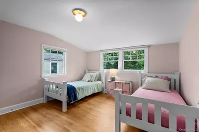 42 Iselin Terrace, Larchmont, NY 10538 - Photo 22