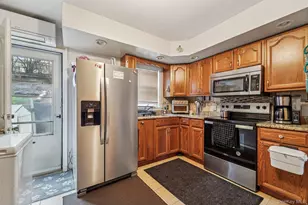 16 Washington Pl, Newburgh, NY 12550 - Photo 6