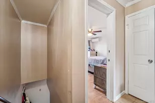16 Washington Pl, Newburgh, NY 12550 - Photo 12