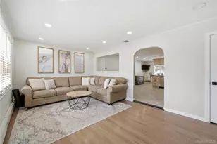 20 Newark St, Lindenhurst, NY 11757 - Photo 4