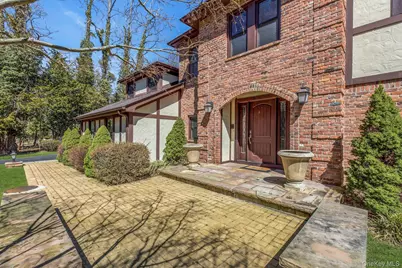 6 Ashleigh Drive, Saint James, NY 11780 - Photo 10