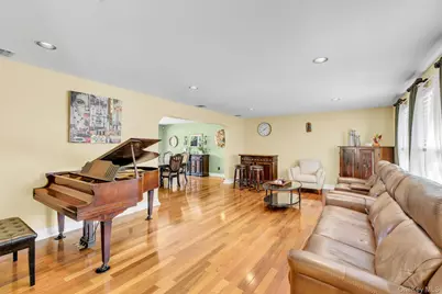 6 Ashleigh Drive, Saint James, NY 11780 - Photo 14