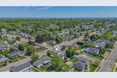 5 Butler Street, West Islip, NY 11795 - Photo 22