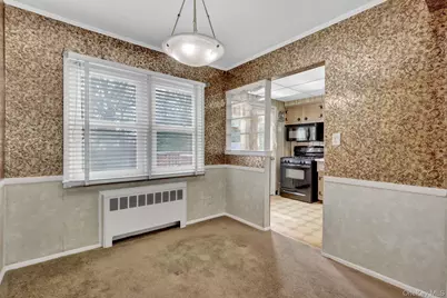 2 Jackson Avenue, Massapequa Park, NY 11762 - Photo 6