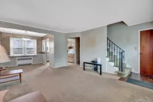 2 Jackson Ave, Massapequa Park, NY 11762 - Photo 4