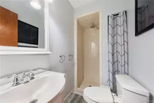 304 Westervelt Ave, New York, NY 10301 - Photo 30