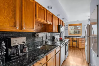 304 Westervelt Ave, New York, NY 10301 - Photo 12