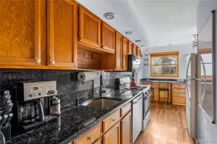 304 Westervelt Ave, New York, NY 10301 - Photo 12