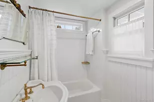 393 Hill St, Southampton, NY 11968 - Photo 8