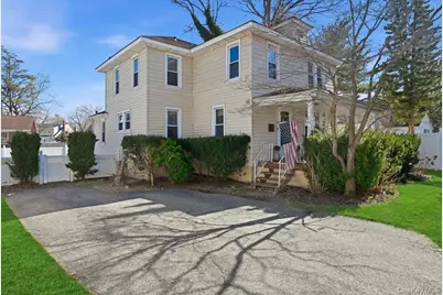 1165 Meadowbrook Road, Merrick, NY 11566 - Photo 2