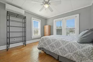 1165 Meadowbrook Rd, Merrick, NY 11566 - Photo 22