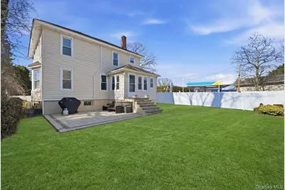 1165 Meadowbrook Road, Merrick, NY 11566 - Photo 32