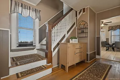 1165 Meadowbrook Road, Merrick, NY 11566 - Photo 6