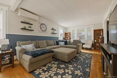 1165 Meadowbrook Road, Merrick, NY 11566 - Photo 8