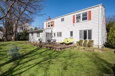 76 Baker Hill Road, Great Neck, NY 11023 - Photo 16