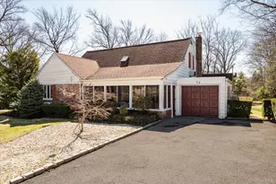 76 Baker Hill Rd, Great Neck, NY 11023 - Photo 2