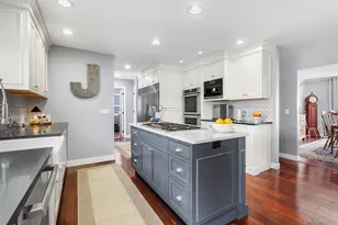 30 Myrtle Ln, Patchogue, NY 11772 - Photo 14