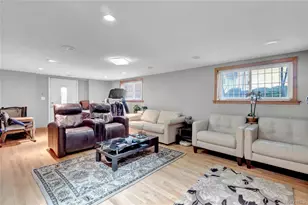 125 Marcus Ave, New Hyde Park, NY 11040 - Photo 20