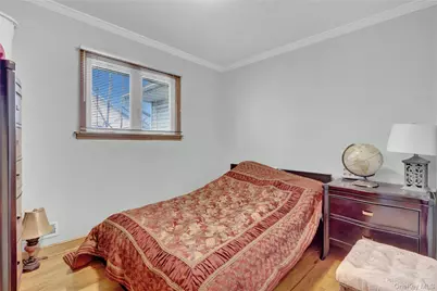 125 Marcus Avenue, New Hyde Park, NY 11040 - Photo 16