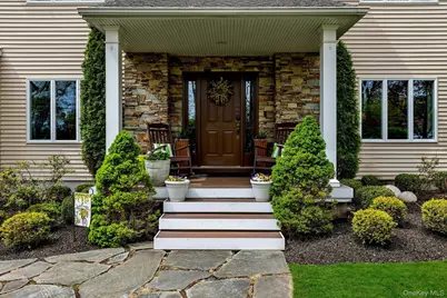 263 Old Commack Road, Kings Park, NY 11754 - Photo 2