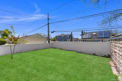 712 Park Avenue, Uniondale, NY 11553 - Photo 22