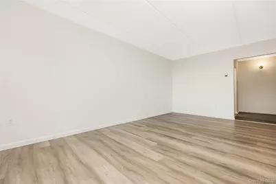 135 Post Avenue #1O, Westbury, NY 11590 - Photo 12