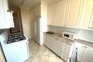 271-10 Grand Central Pkwy, Floral Park, NY 11005 - Photo 10