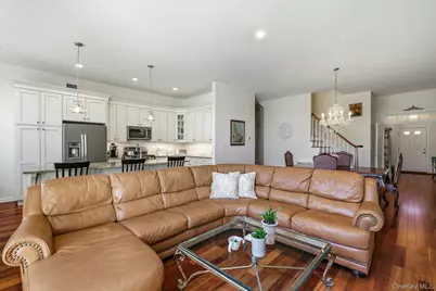 75 Jims Trail #75, Bayport, NY 11705 - Photo 10