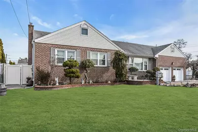 309 N Virginia Avenue, Massapequa, NY 11758 - Photo 2