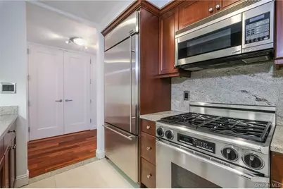 10 City Place #2D, White Plains, NY 10601 - Photo 6