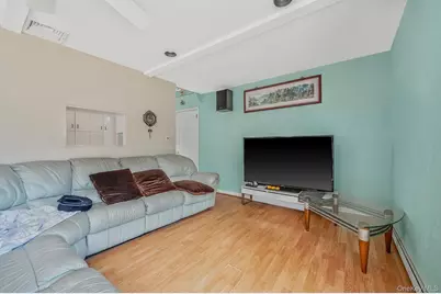 61 Southgate Road, Valley Stream, NY 11581 - Photo 14