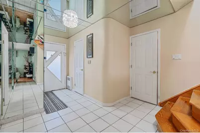 61 Southgate Road, Valley Stream, NY 11581 - Photo 6