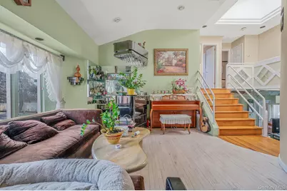 61 Southgate Road, Valley Stream, NY 11581 - Photo 24