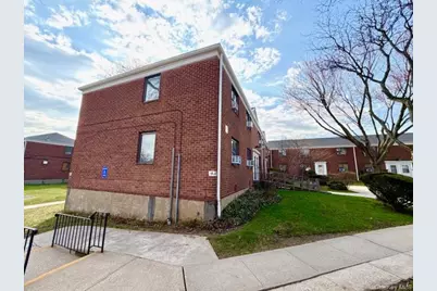 67-29 Bell Boulevard #2, Bayside, NY 11364 - Photo 18