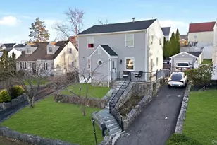 115 Young Ave, Yonkers, NY 10710 - Photo 2