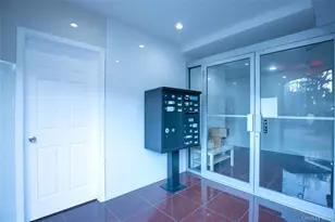 55 S Middle Neck Rd, Great Neck, NY 11021 - Photo 10