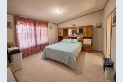 4 Mews Court, Holtsville, NY 11742 - Photo 8