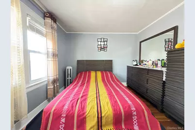 9472 199th Street, Hollis, NY 11423 - Photo 22