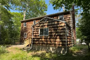 130 Park Ln, Middle Island, NY 11953 - Photo 4
