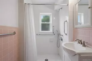 425 Tompkins Ave, Mamaroneck, NY 10543 - Photo 18