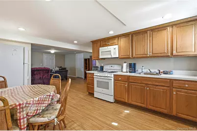 71 Orchard Street, Lindenhurst, NY 11757 - Photo 24