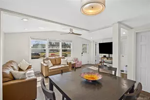 255 26th St, Copiague, NY 11726 - Photo 8