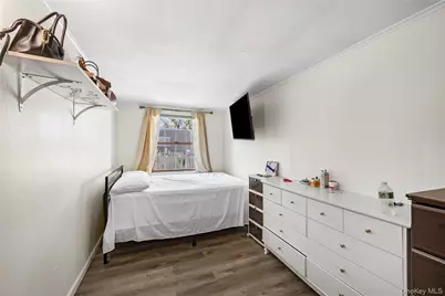 255 26th Street, Copiague, NY 11726 - Photo 18