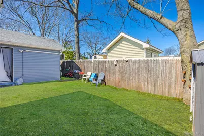 255 26th Street, Copiague, NY 11726 - Photo 30