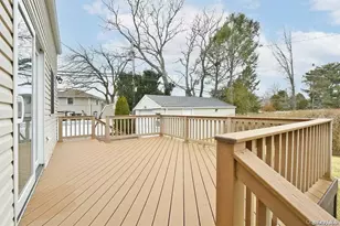 6 Patricia St, Plainview, NY 11803 - Photo 14